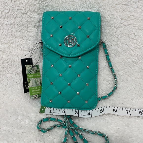 Badgley Mischka Phone Case and Purse - Picture 5 of 11